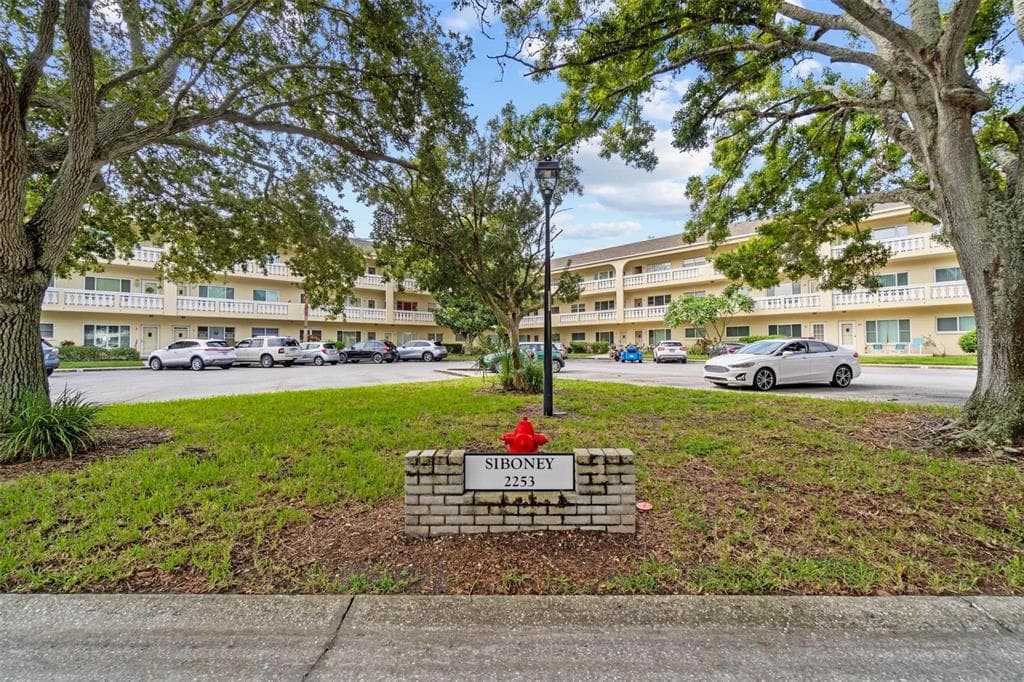 2253 NORWEGIAN DRIVE UNIT 51 CLEARWATER, FL 33763
