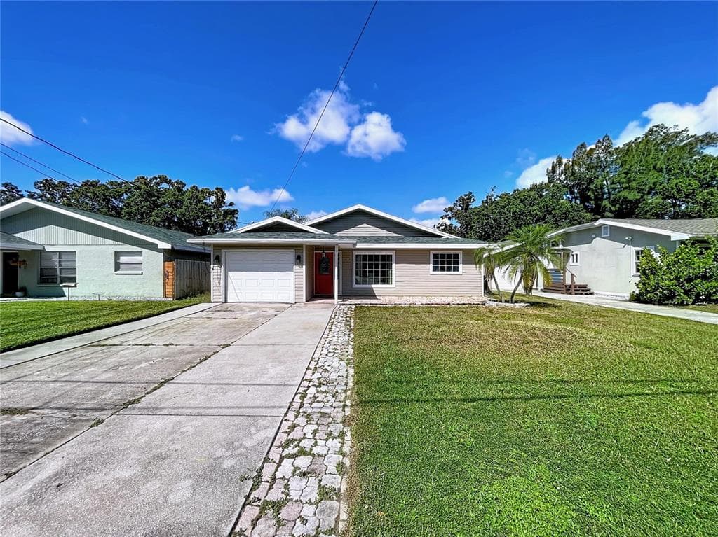 210 LEE STREET OLDSMAR, FL 34677