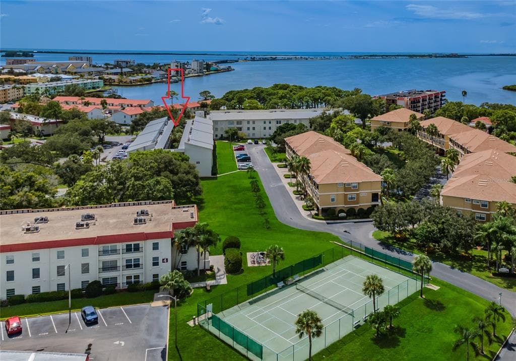 2700 BAYSHORE BOULEVARD UNIT 5210 DUNEDIN, FL 34698