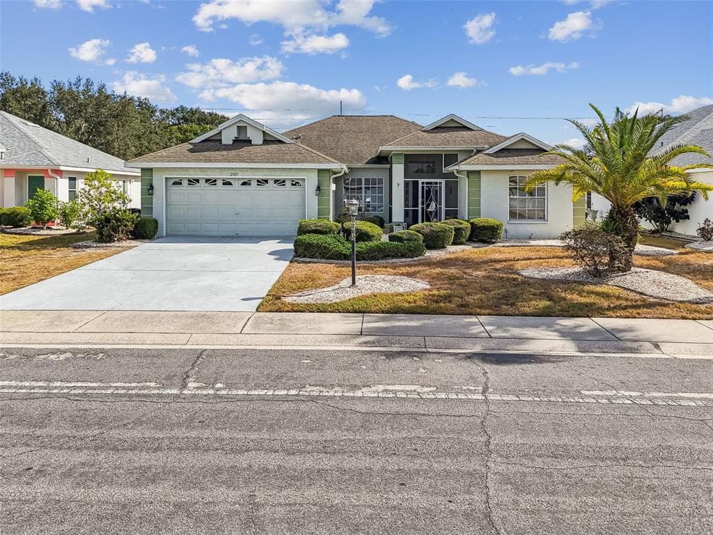 2305 E DEL WEBB BLVD SUN CITY CENTER, FL 33573