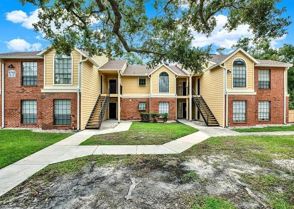 8625 MALLARD RESERVE DRIVE UNIT 204 TAMPA, FL 33614