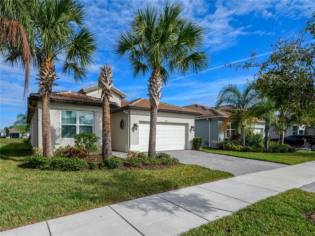 5122 SIERRA FALLS COURT WIMAUMA, FL 33598