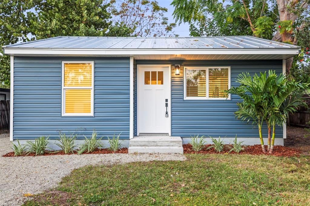 5009 12TH AVENUE S GULFPORT, FL 33707