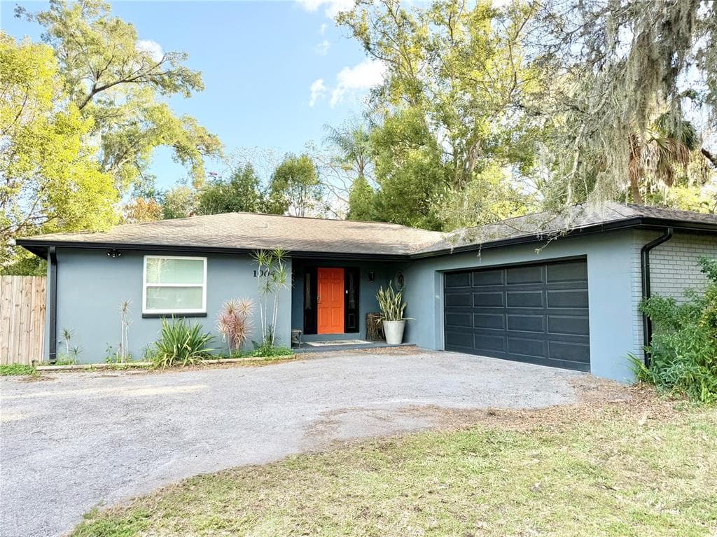1004 LAKE CHARLES CIRCLE