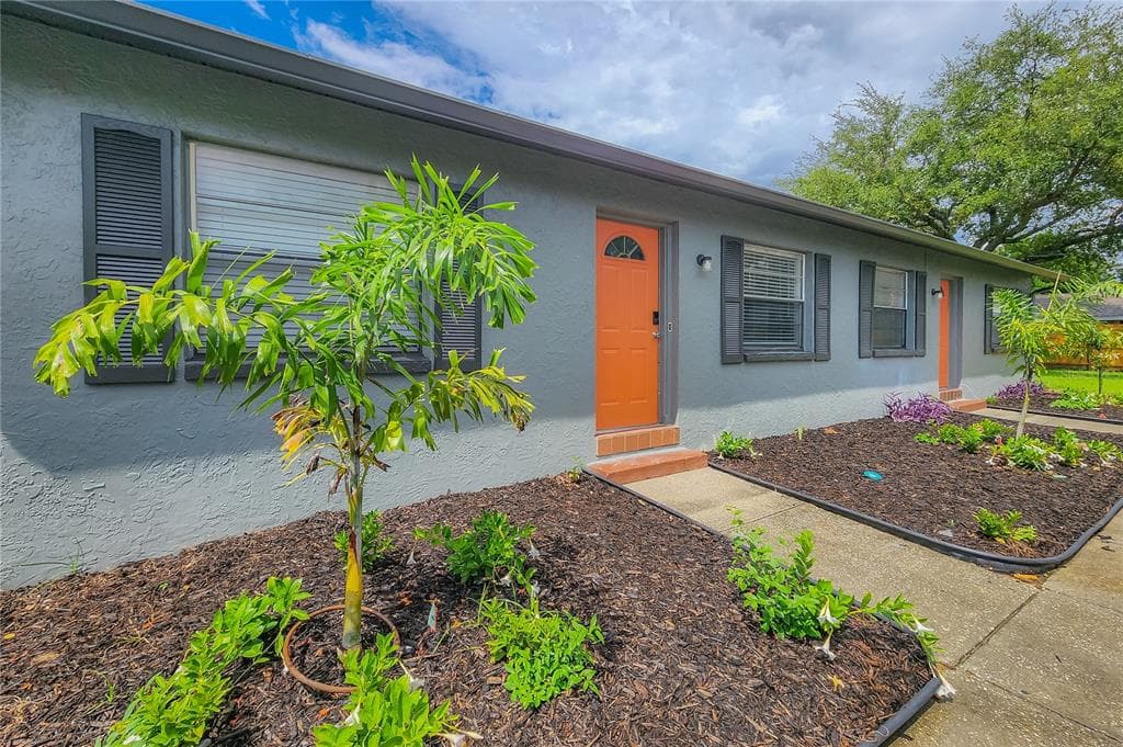 6908 S MACDILL AVENUE UNIT B TAMPA, FL 33611
