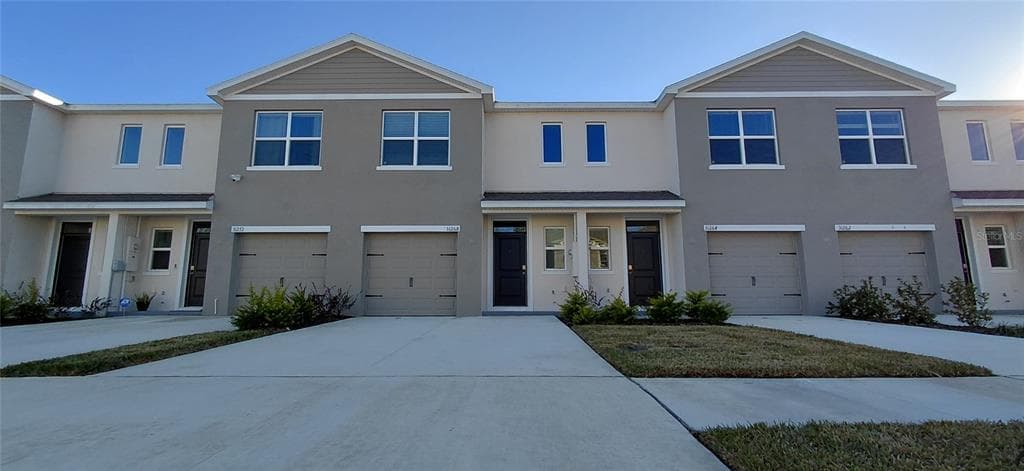 31268 PAPER BIRCH STREET WESLEY CHAPEL, FL 33545
