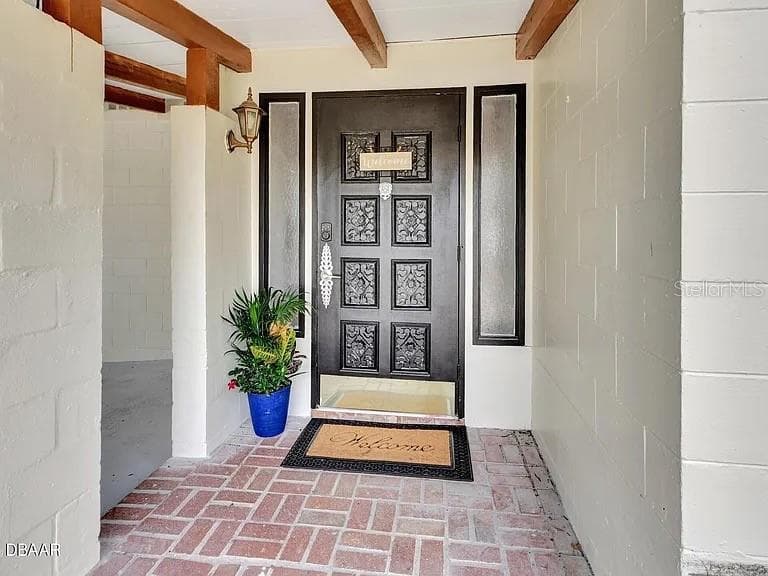 311 N BLUE LAKE TERRACE UNIT 1 DELAND, FL 32724