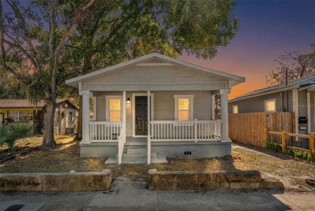 2725 E COLUMBUS DRIVE TAMPA, FL 33605