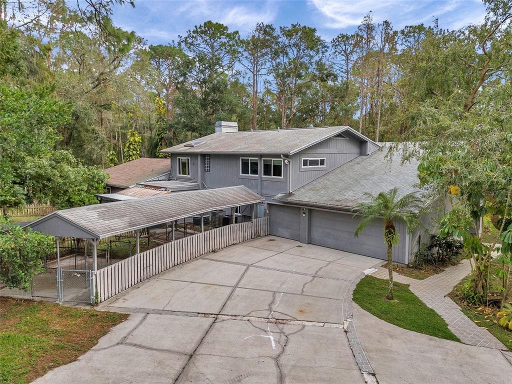 655 APPALOOSA ROAD