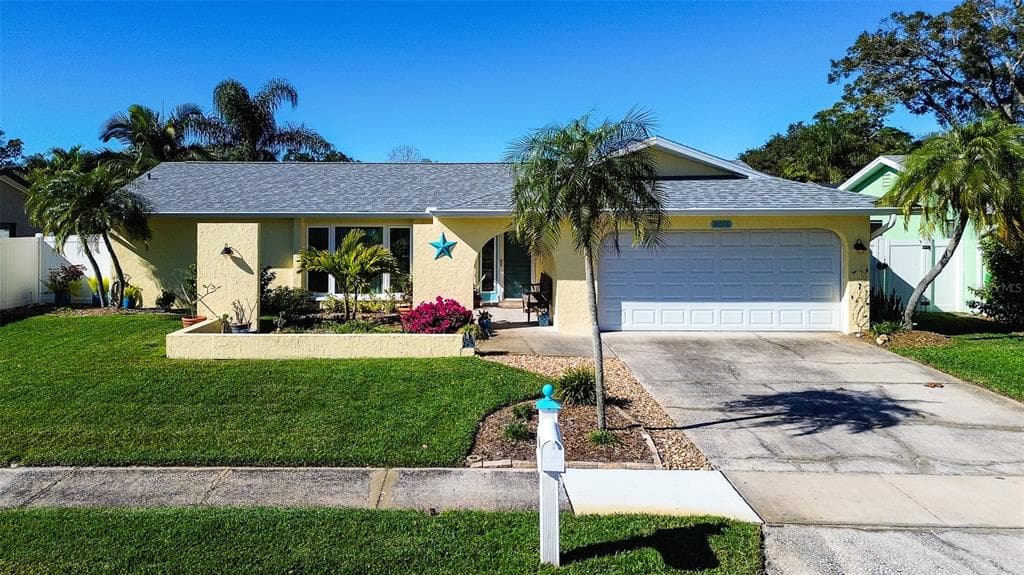 9078 134TH WAY SEMINOLE, FL 33776
