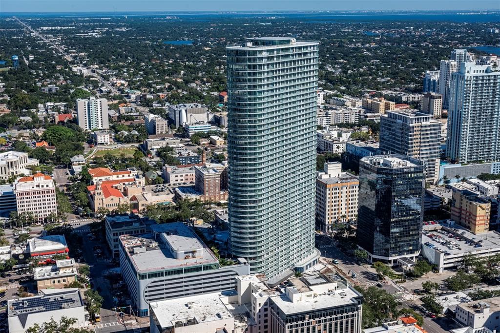 400 CENTRAL AVENUE UNIT 2509 ST PETERSBURG, FL 33701