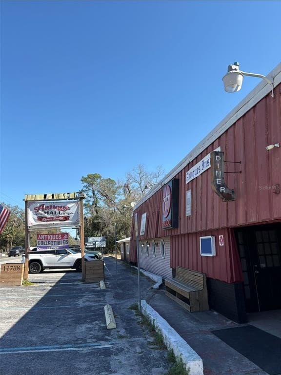 11738 BROAD STREET BROOKSVILLE, FL 34601
