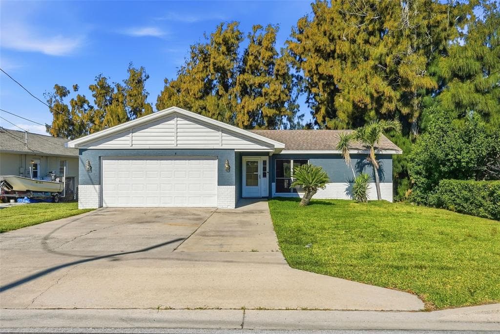11696 CURRIE LANE LARGO, FL 33774