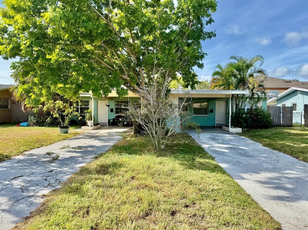 257 38TH AVENUE SE ST PETERSBURG, FL 33705