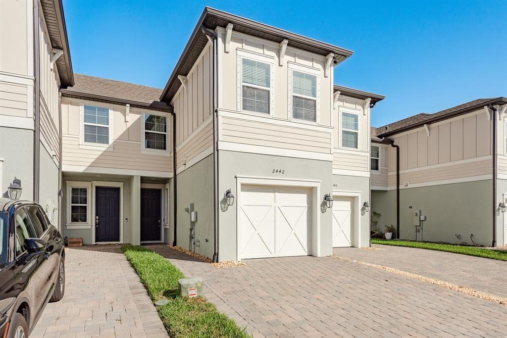 2442 FOGGY CREEK CIRCLE CLEARWATER, FL 33764