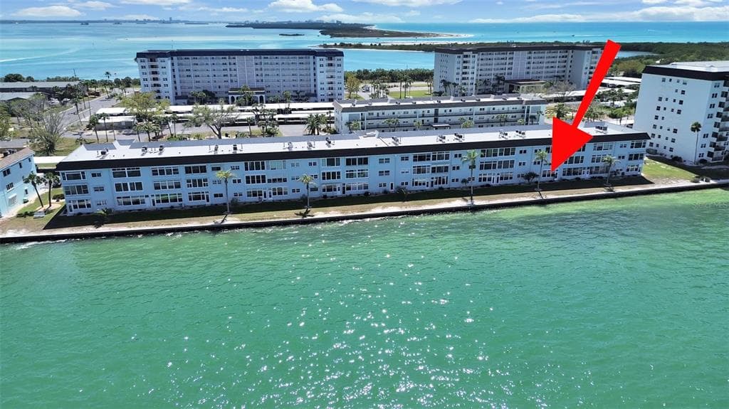 7 DUNOON PLACE Unit 104 DUNEDIN, FL 34698