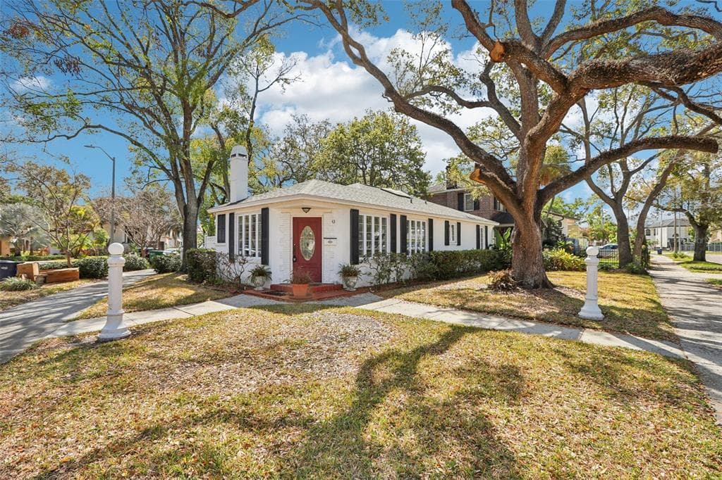 43 AEGEAN AVENUE TAMPA, FL 33606
