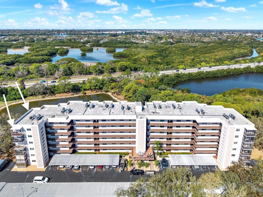 8186 TERRACE GARDEN DRIVE N UNIT 601 ST PETERSBURG, FL 33709