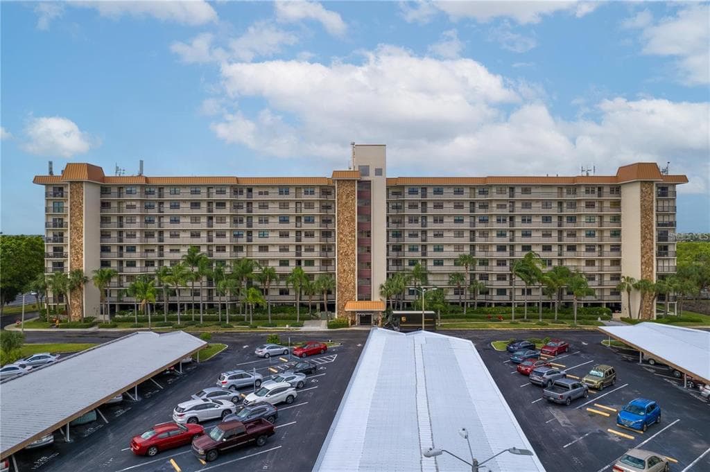 5400 PARK STREET N UNIT 214 ST PETERSBURG, FL 33709