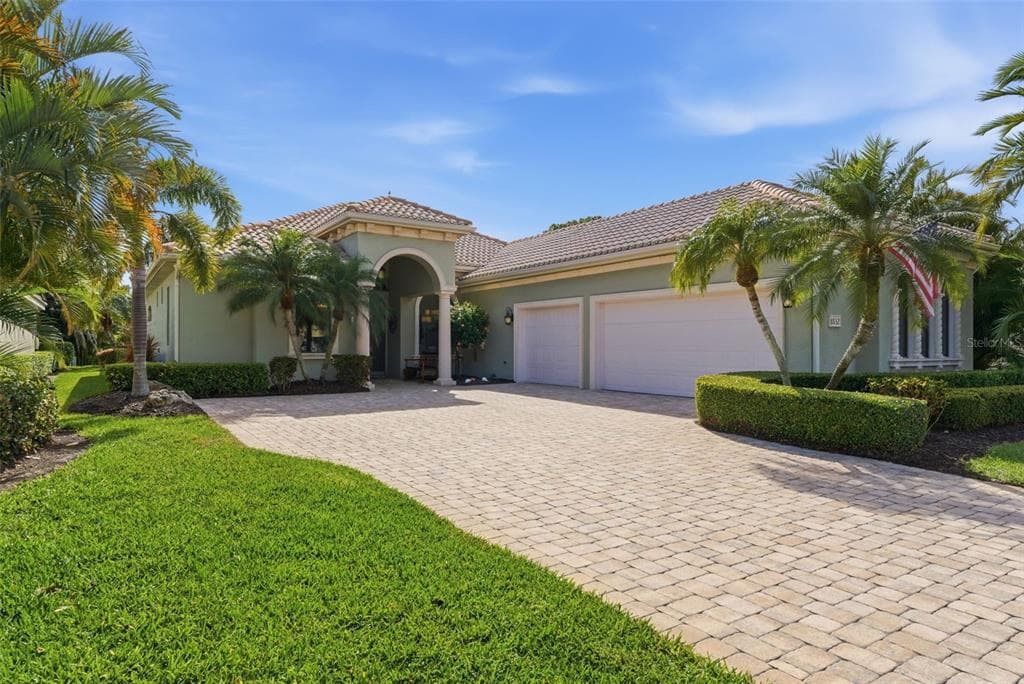 8832 ENCLAVE COURT SARASOTA, FL 34238