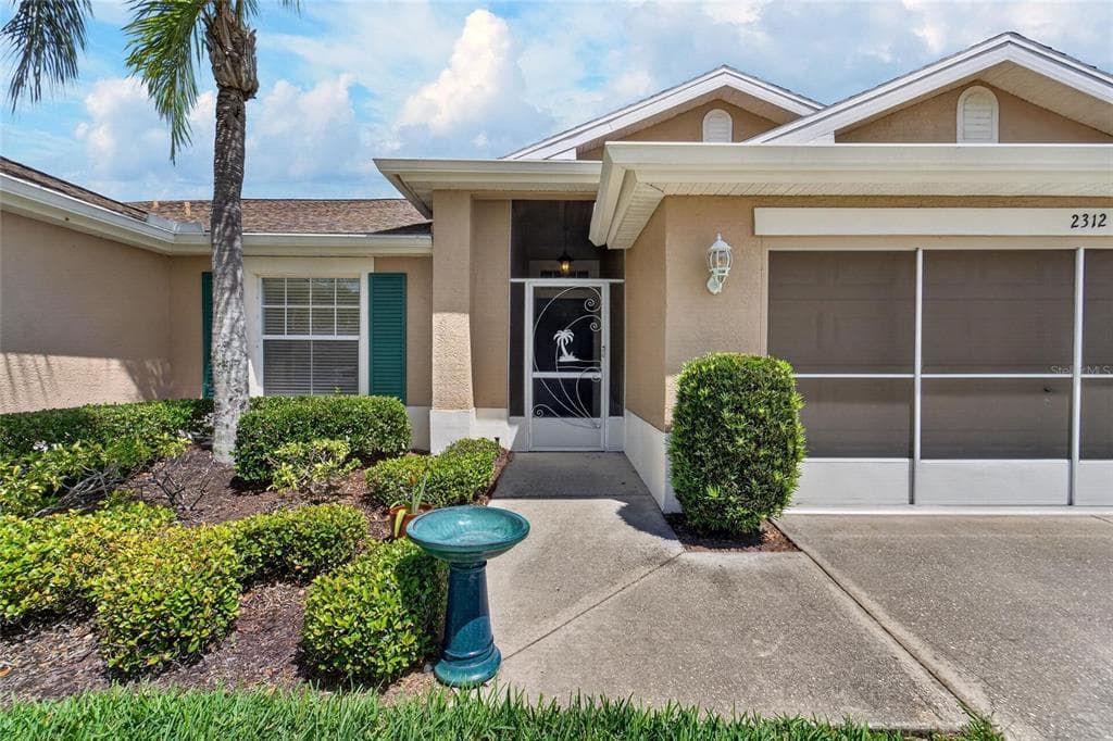 2312 BROOKFIELD GREENS CIRCLE UNIT 61 SUN CITY CENTER, FL 33573