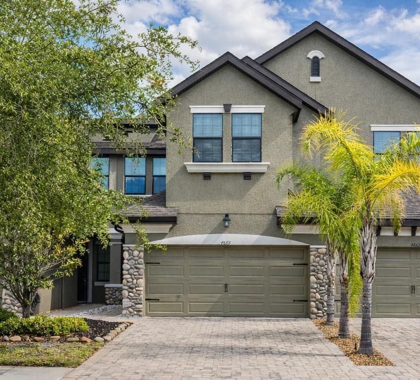 4868 WANDERING WAY