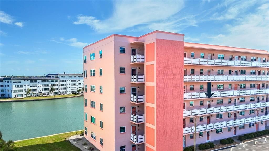 6025 SHORE BOULEVARD S UNIT 303