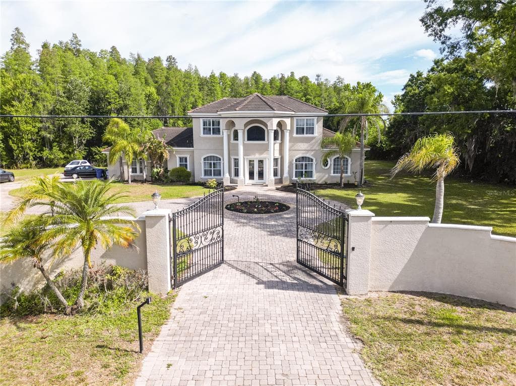 19153 GERACI ROAD LUTZ, FL 33558
