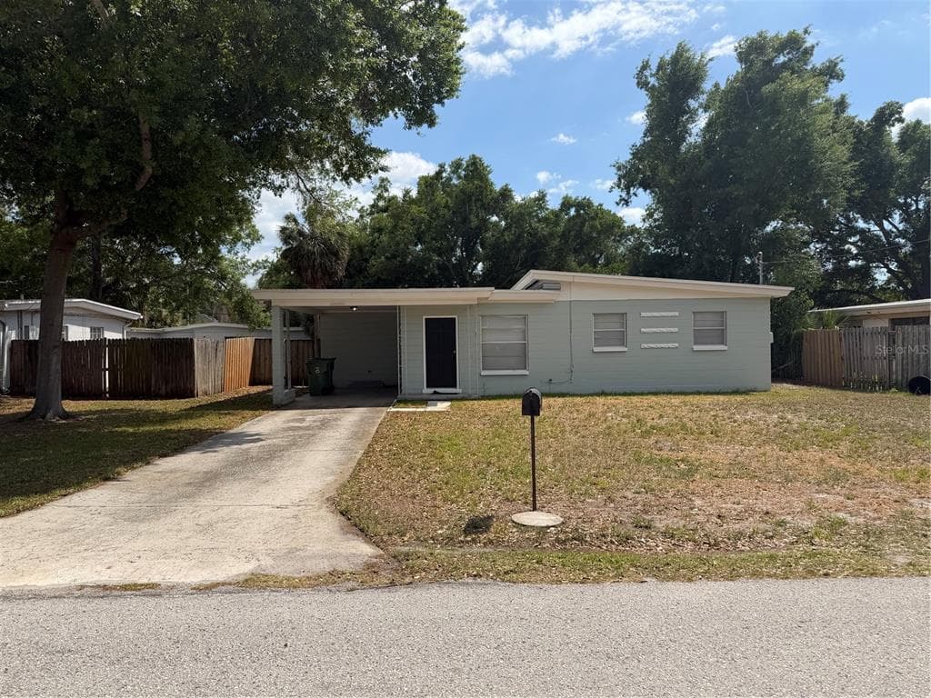 3522 W PAUL AVENUE TAMPA, FL 33611