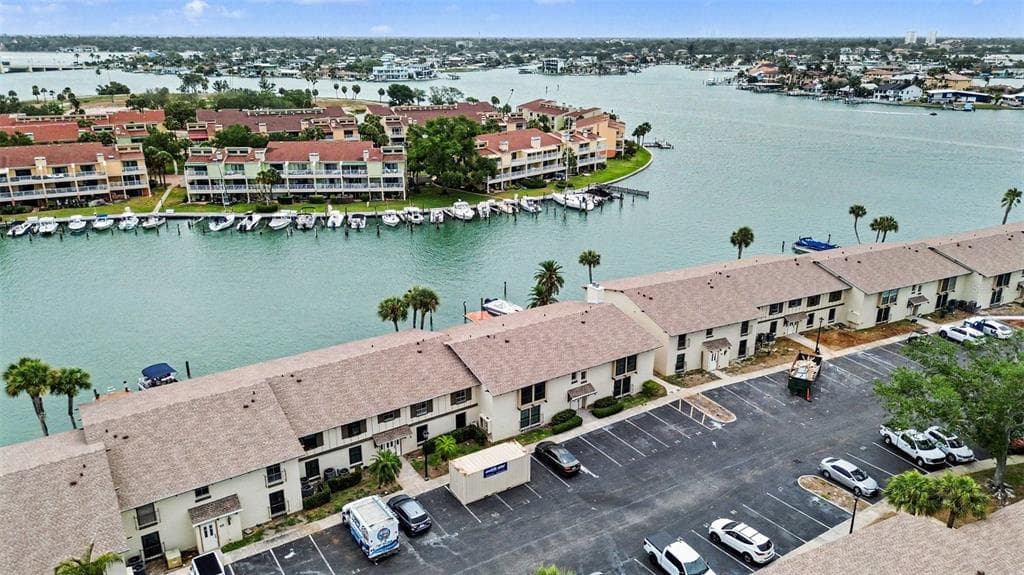 546 PLAZA SEVILLE COURT UNIT 85