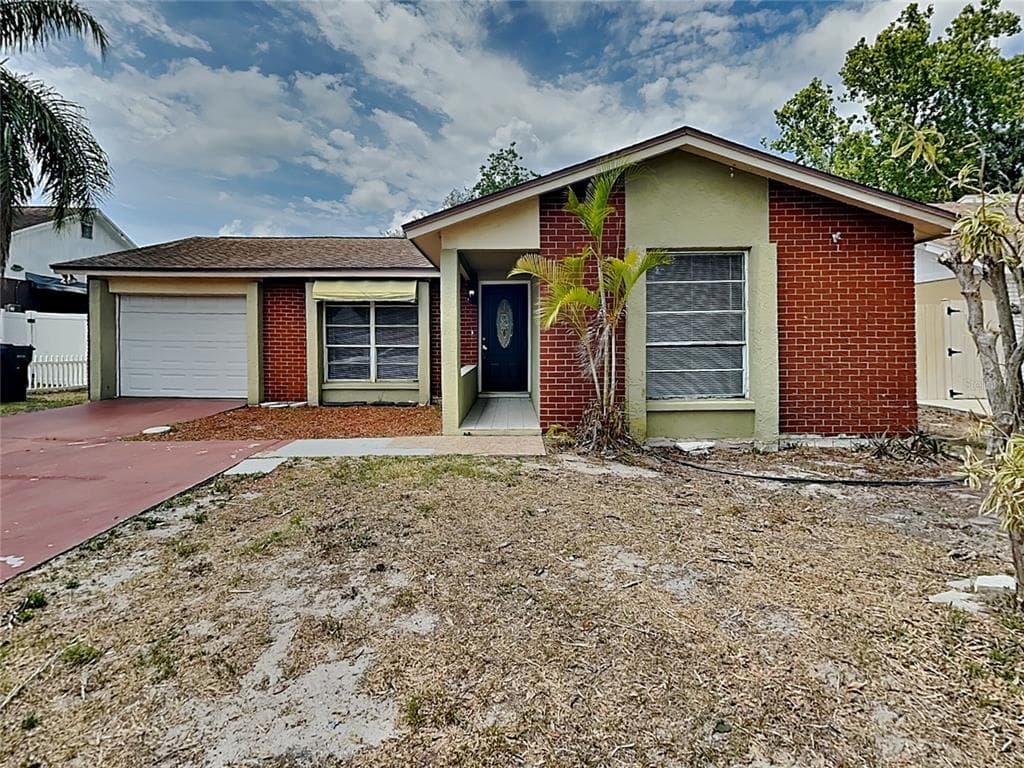 9515 LETTERSTONE COURT TAMPA, FL 33615