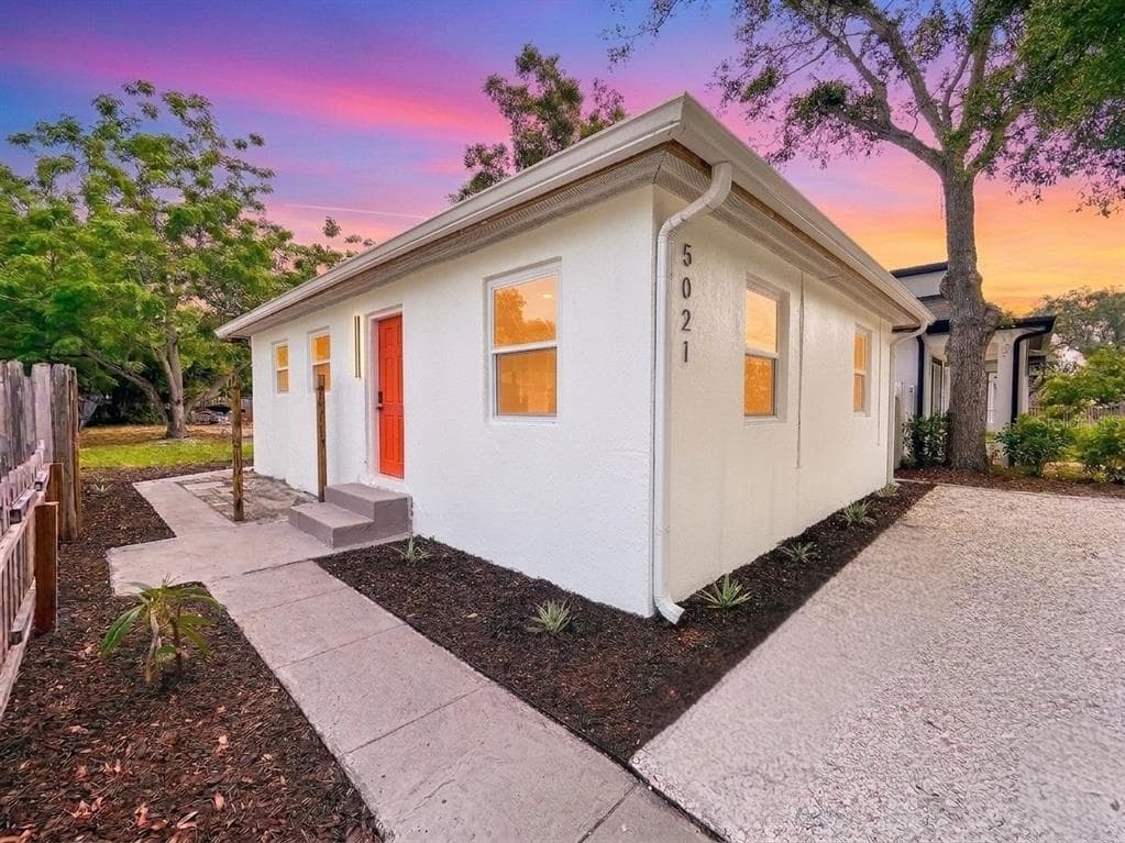 5021 9TH AVENUE S GULFPORT, FL 33707