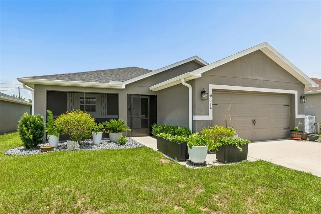 236 FOXTAIL LOOP DAVENPORT, FL 33837
