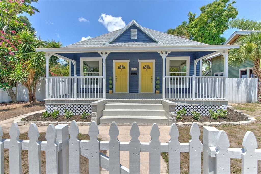 808 7TH STREET N ST PETERSBURG, FL 33701