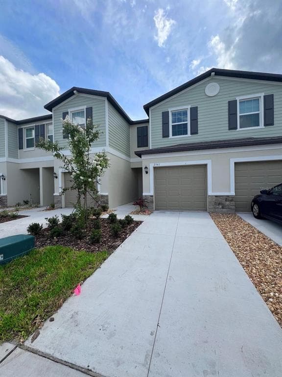 2541 SUNRAY VENUS WAY RUSKIN, FL 33570