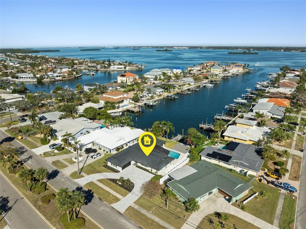 475 ISLAND WAY CLEARWATER, FL 33767