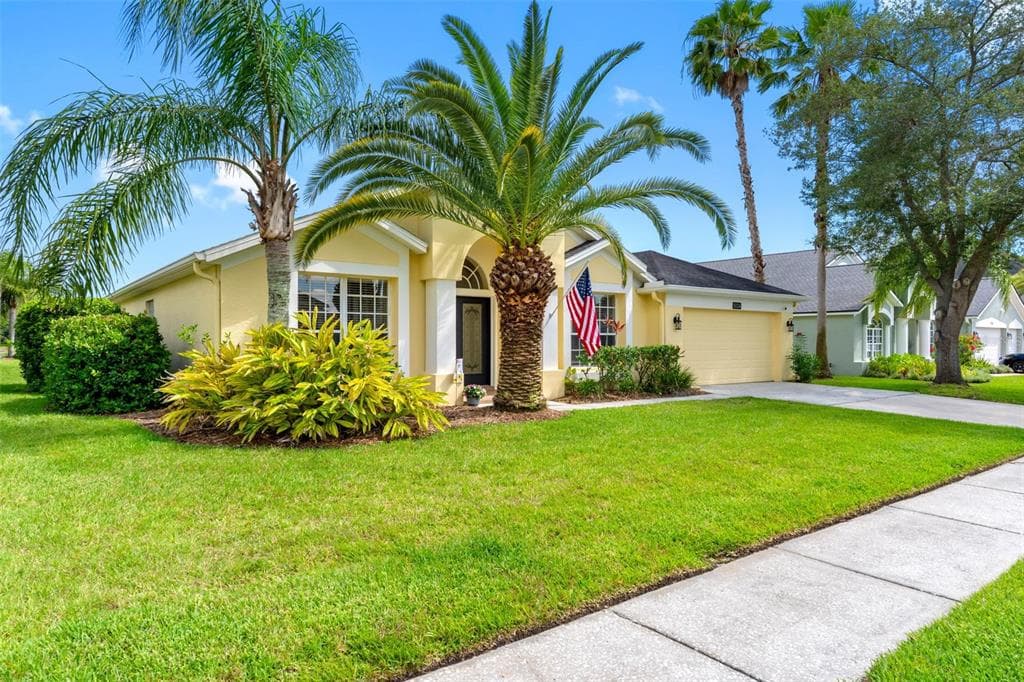 9104 CYPRESS KEEP LANE