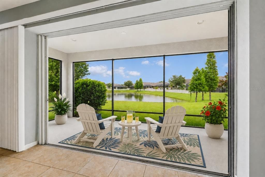 17566 BUCKINGHAM GARDEN DRIVE LITHIA, FL 33547