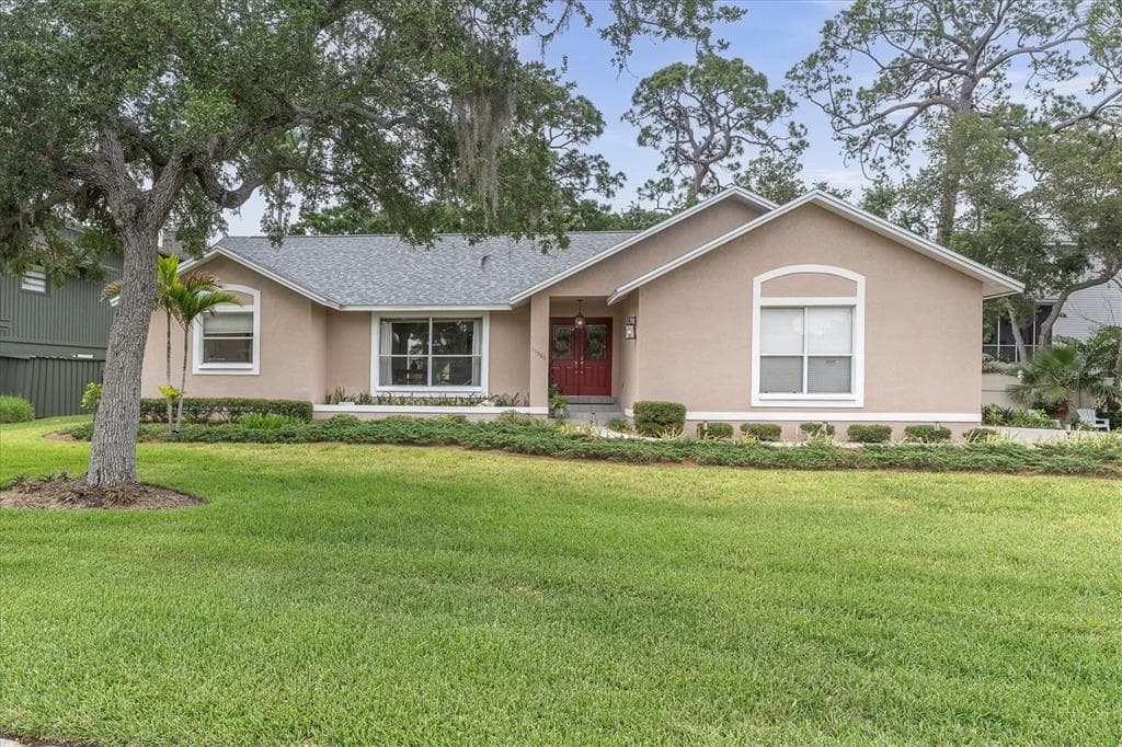 11566 PINE STREET SEMINOLE, FL 33772