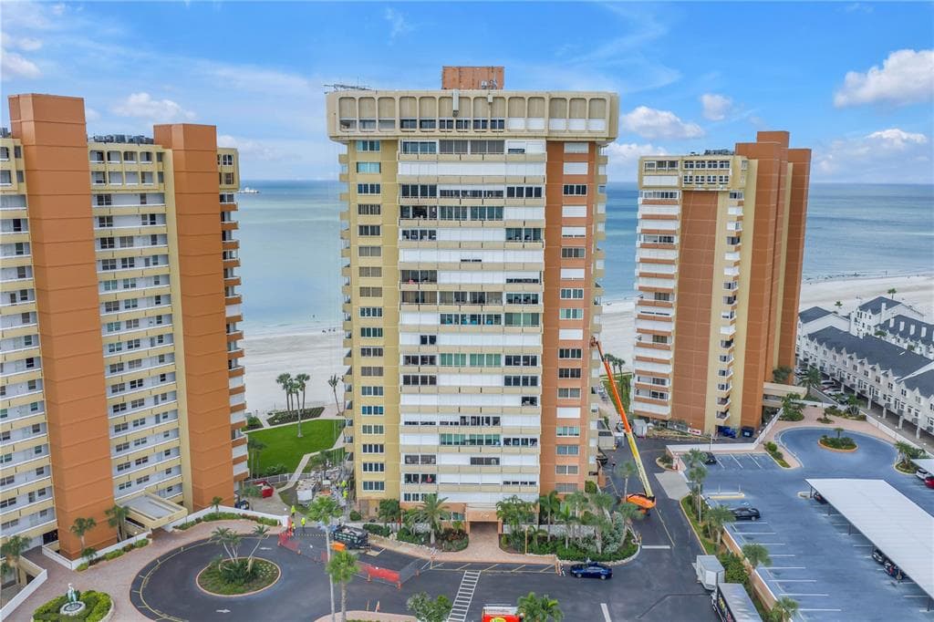 17920 GULF BOULEVARD UNIT 2006 REDINGTON SHORES, FL 33708