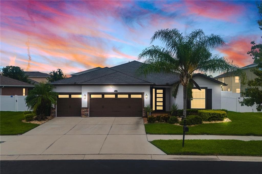 5635 FISHER GLEN LOOP WESLEY CHAPEL, FL 33545