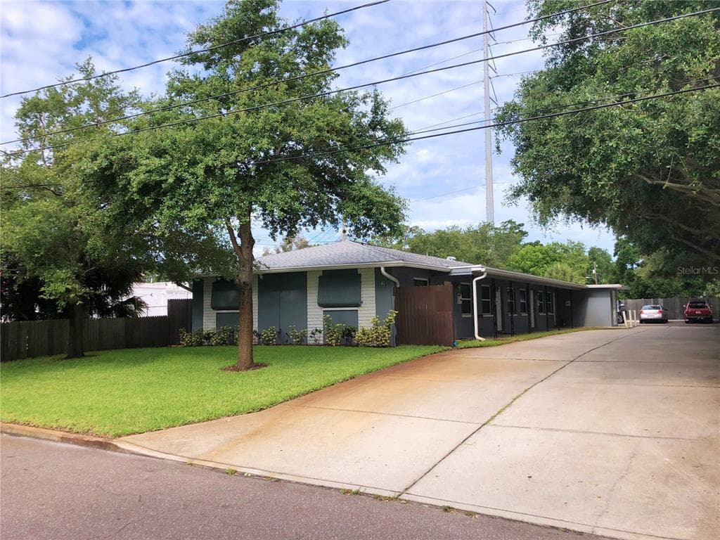 520 70TH STREET N UNIT 2 ST PETERSBURG, FL 33710