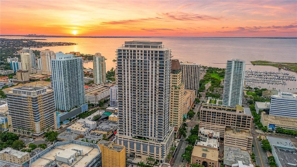 275 1ST AVENUE S UNIT 1504