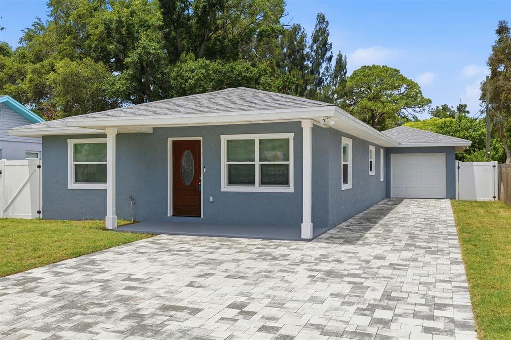 7656 53RD STREET N PINELLAS PARK, FL 33781