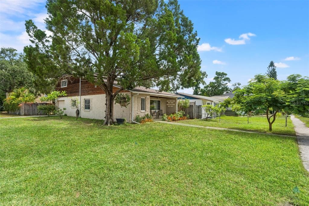 2355 14TH AVENUE N ST PETERSBURG, FL 33713