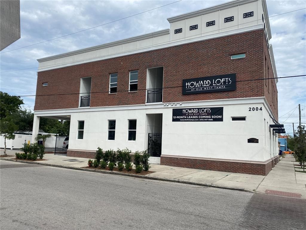 2004 N HOWARD AVENUE UNIT 201 TAMPA, FL 33607