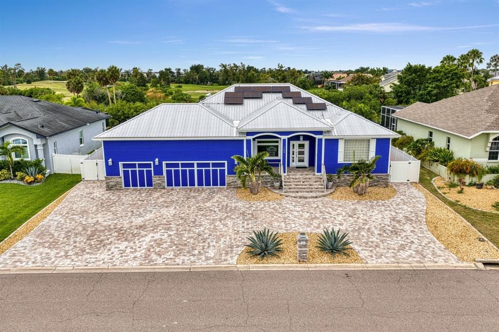 704 EAGLE LANE