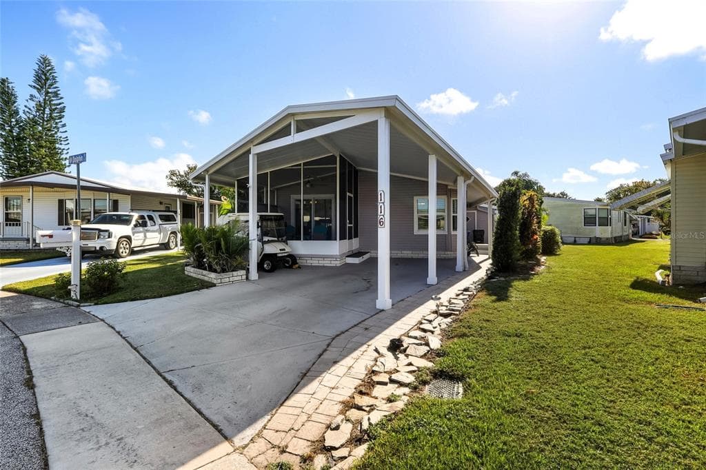116 DOLPHIN DRIVE S OLDSMAR, FL 34677