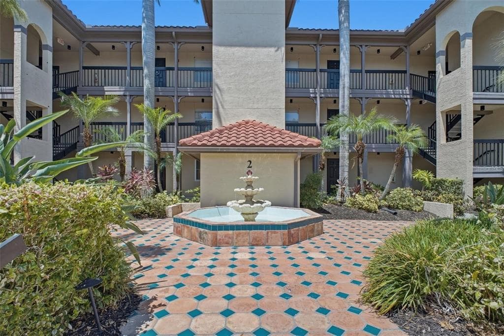 2400 FEATHER SOUND DRIVE UNIT 223 CLEARWATER, FL 33762