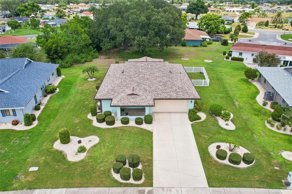 1711 S PEBBLE BEACH BOULEVARD SUN CITY CENTER, FL 33573
